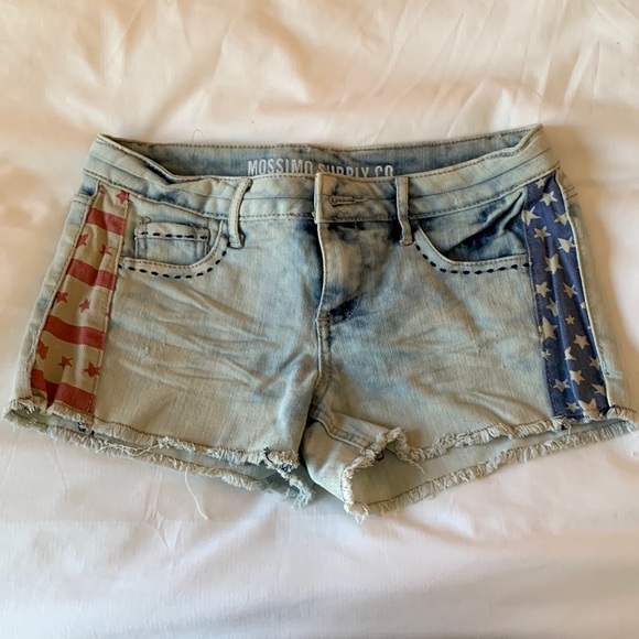 Mossimo Supply Co, Size 6 Jean shorts - Picture 1 of 2